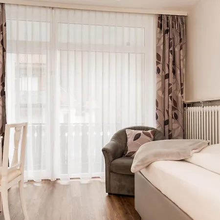 מלון Parkhotel Weber-mueller